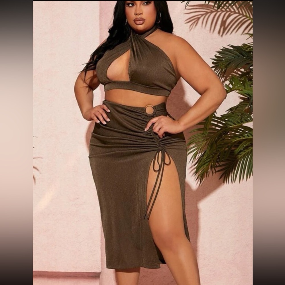 SHEIN| Two Piece Backless Top & Slit Skirt